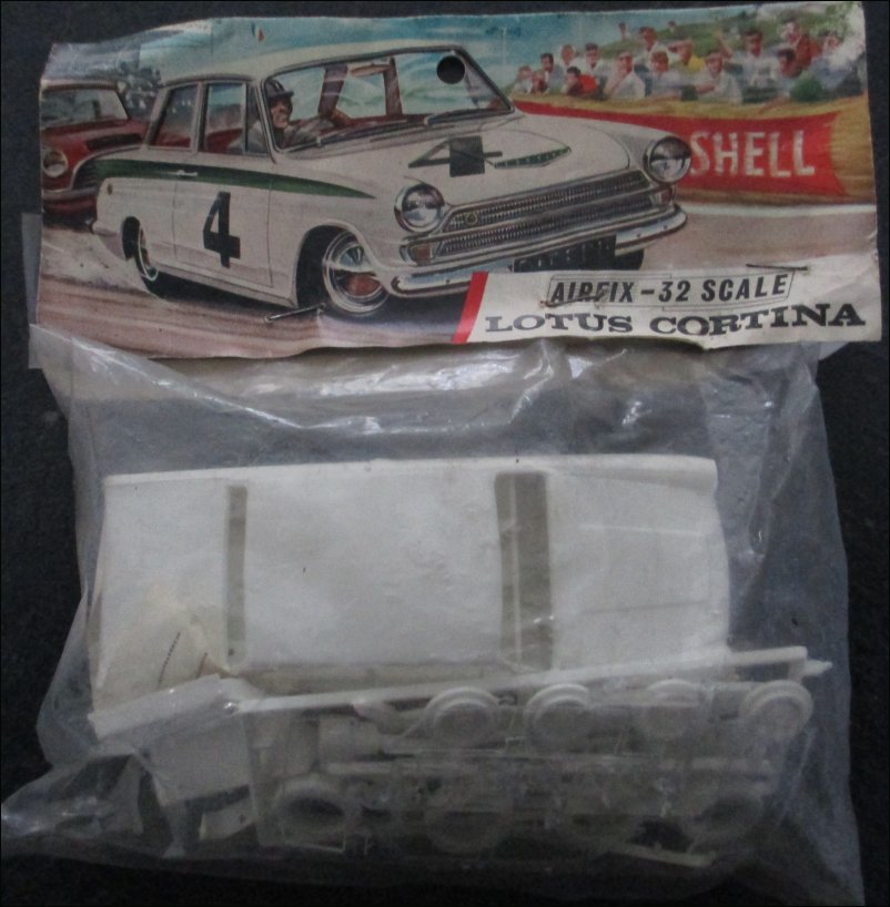 AIRFIX MERCEDES 1904 EUR 19,99 - FR