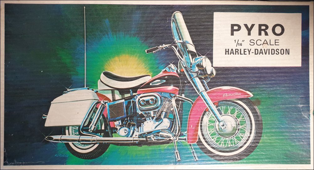 Pyro_16_Harley_Davidson_Electra_Glide_2026_SM_GB_001.jpg